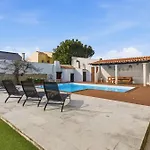 Casa Lopes Stacruz - 3 Bedrooms With Pool And Bbq Feriehus